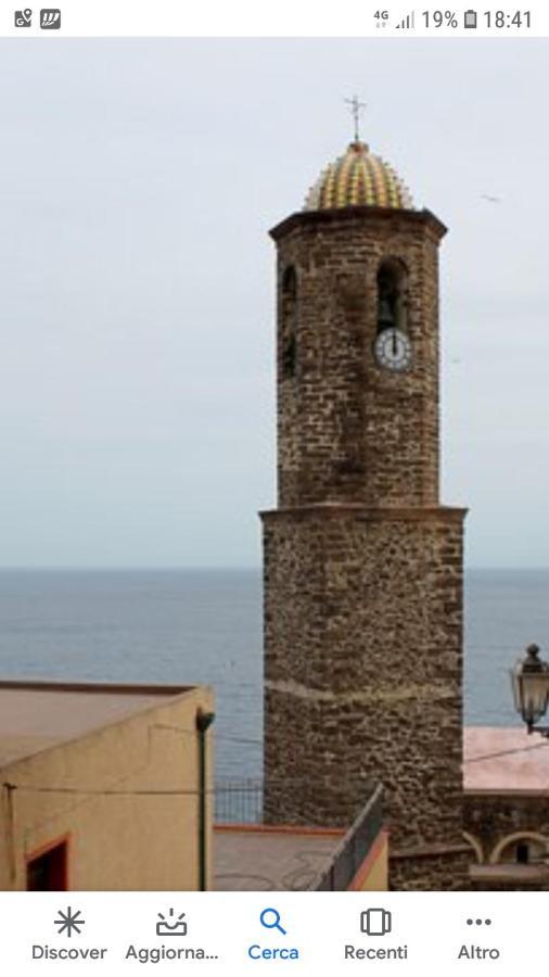 לינה וארוחת בוקר קאסטלסארדו L'Antico Faro מראה חיצוני תמונה